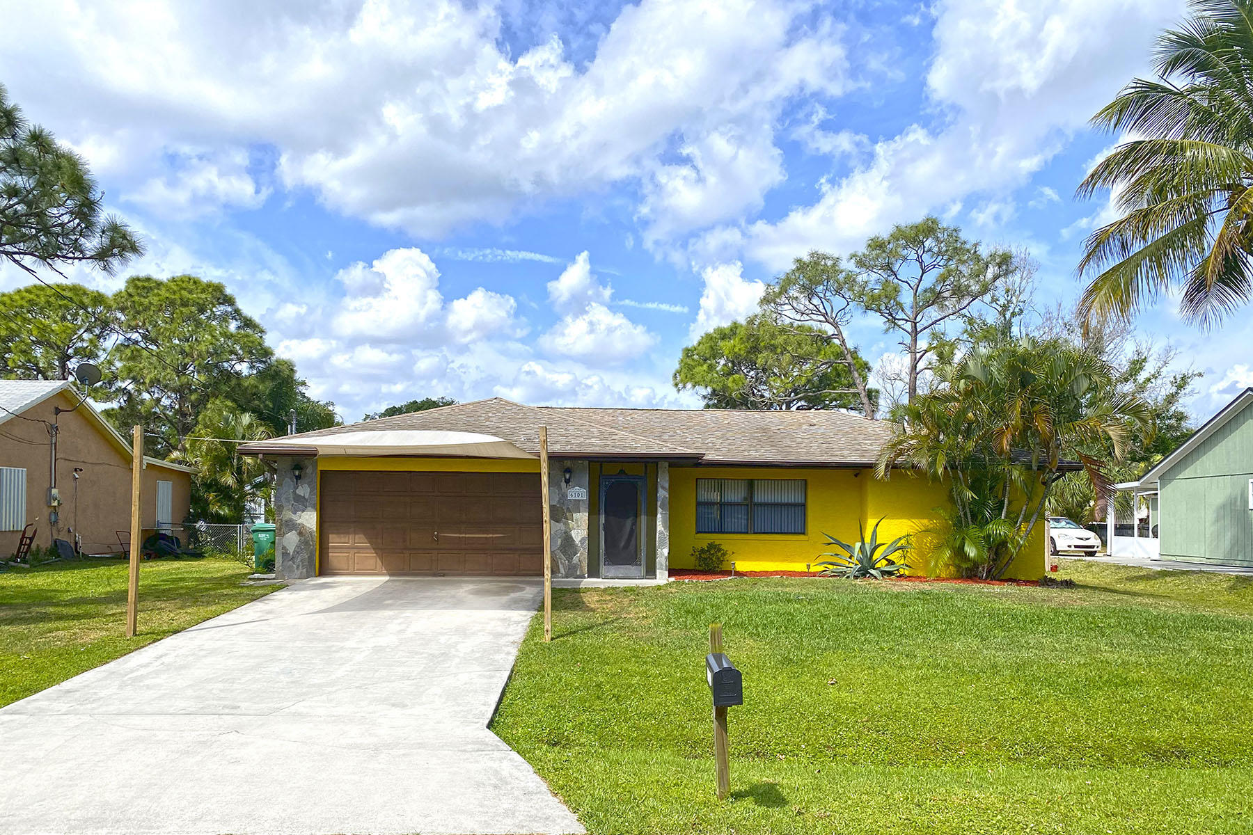 6101 Raintree Trail Fort Pierce, FL 34982 - Photo 1 of 30 Front1