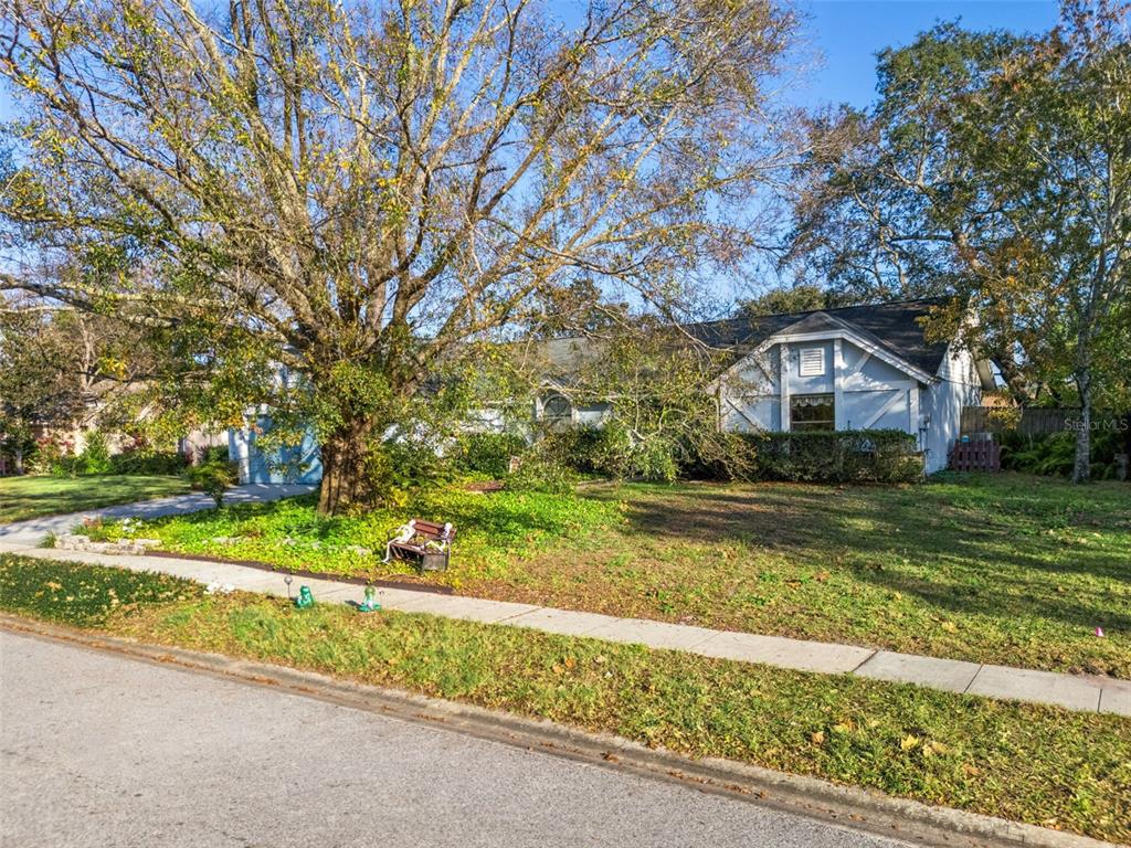 3051 Riviera Bay Court Oviedo, FL 32765 - Photo 2 of 47