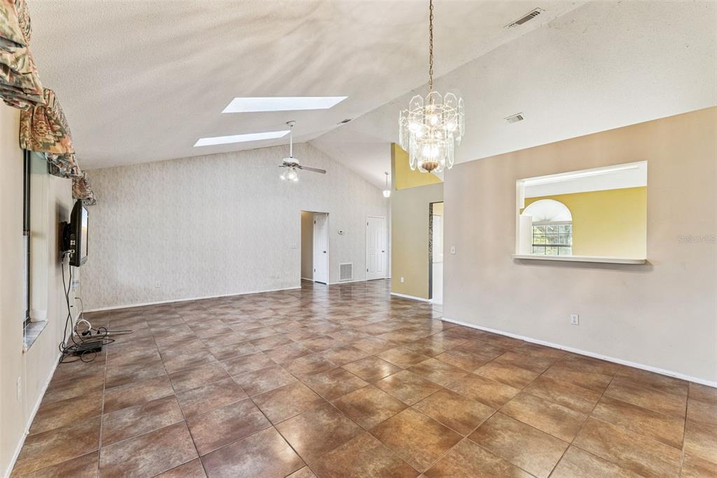 3051 Riviera Bay Court Oviedo, FL 32765 - Photo 8 of 47