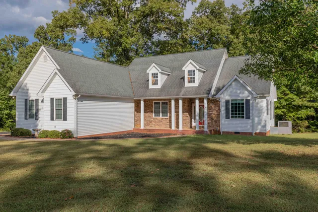 $345,000 | 220 Village Drive, Whitwell, TN 37397