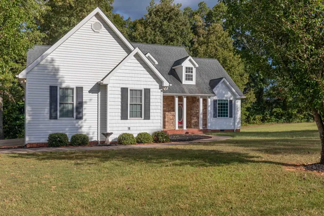 $345,000 | 220 Village Drive, Whitwell, TN 37397