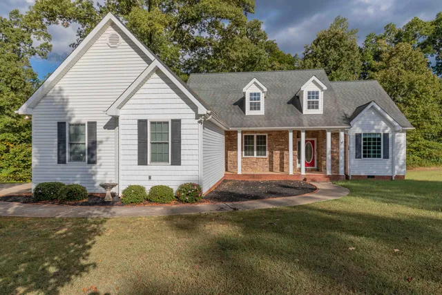 $345,000 | 220 Village Drive, Whitwell, TN 37397