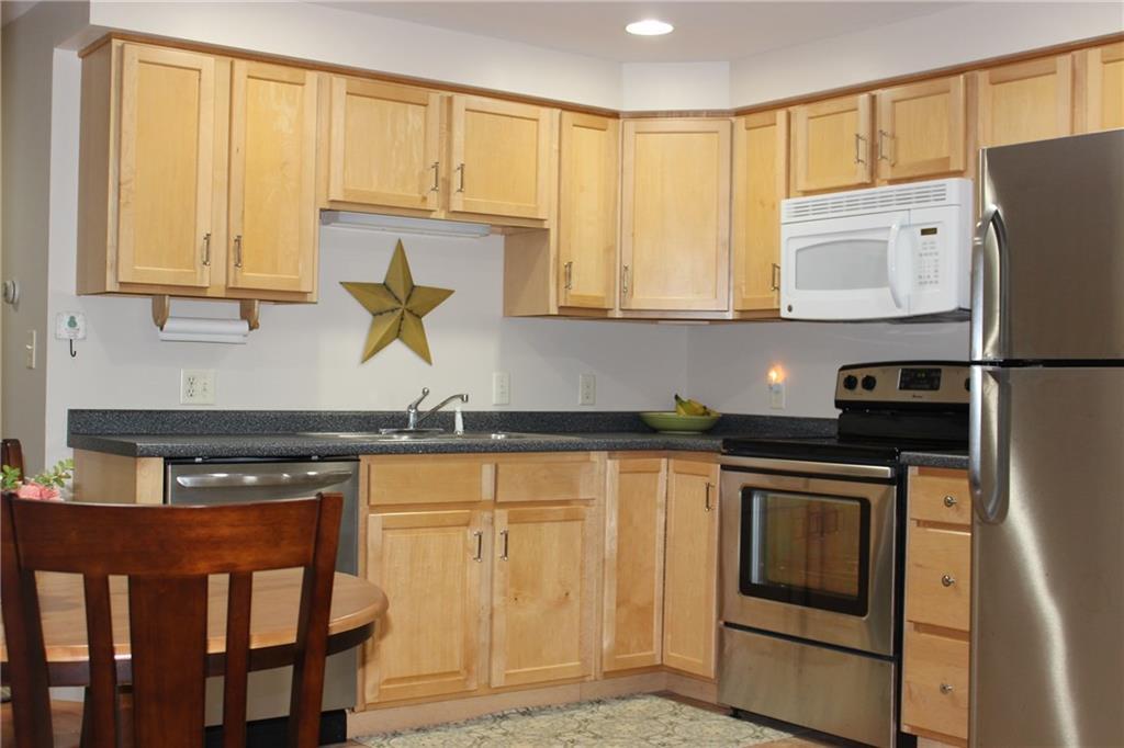 25 Elizabeth Road, Unit 25 South Berwick, ME 03908 - Photo 9 of 22 Photo