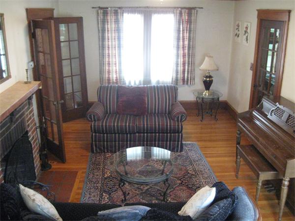 7 Intervale Road Wellesley, MA 02481 - Photo 4 of 8 Gallery Image 4