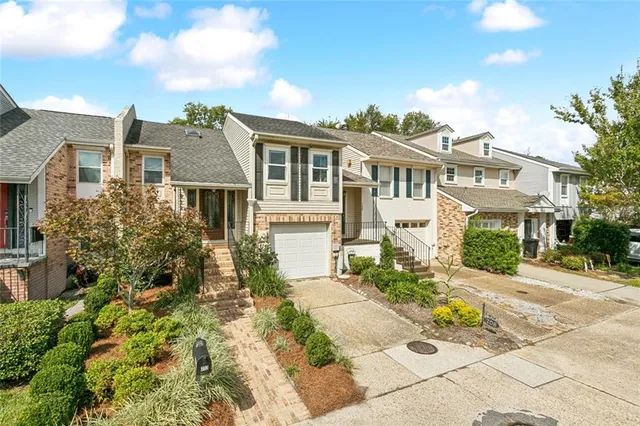 $384,900 | 712 Old Metairie Place, Metairie, LA 70001