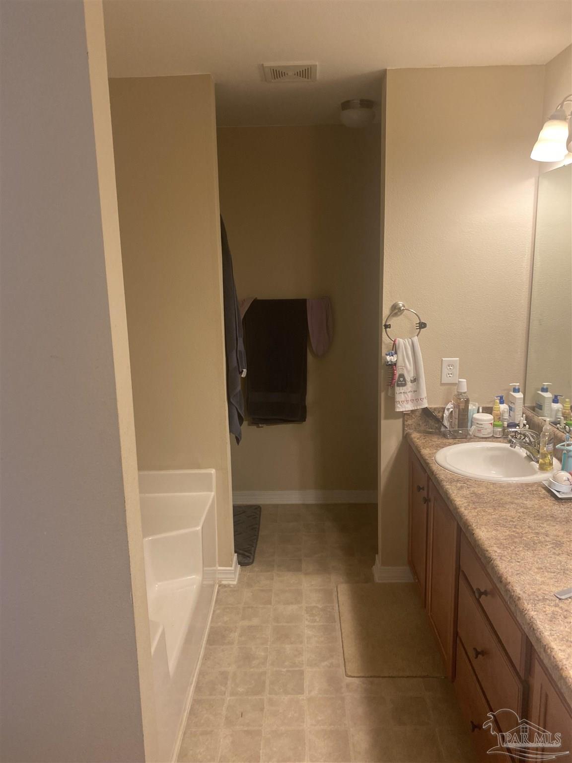 1263 Wetherby Road Pensacola, FL 32534 - Photo 16 of 21 Gallery Image 16