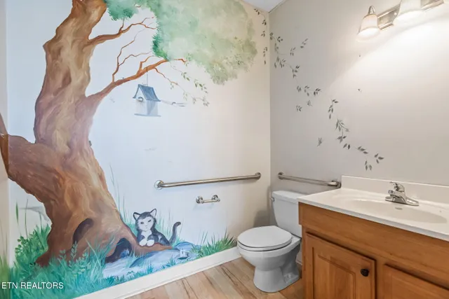 $2,950 | 5034 North Broadway Street, Knoxville, TN 37918