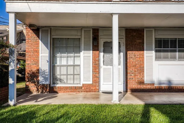 $925 | 401 East Main Street, Unit 5, Brenham, TX 77833