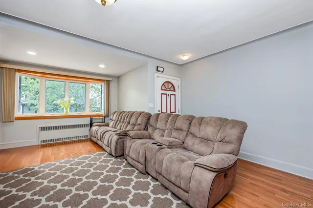 $848,000 | 61-15 63rd Street | Middle Village