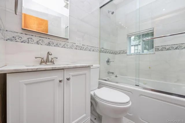 $848,000 | 61-15 63rd Street | Middle Village