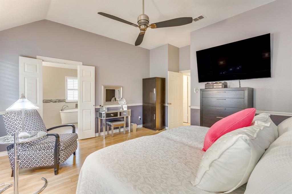 1236 Rio Grande Drive Benbrook, TX 76126 - Photo 17 of 38