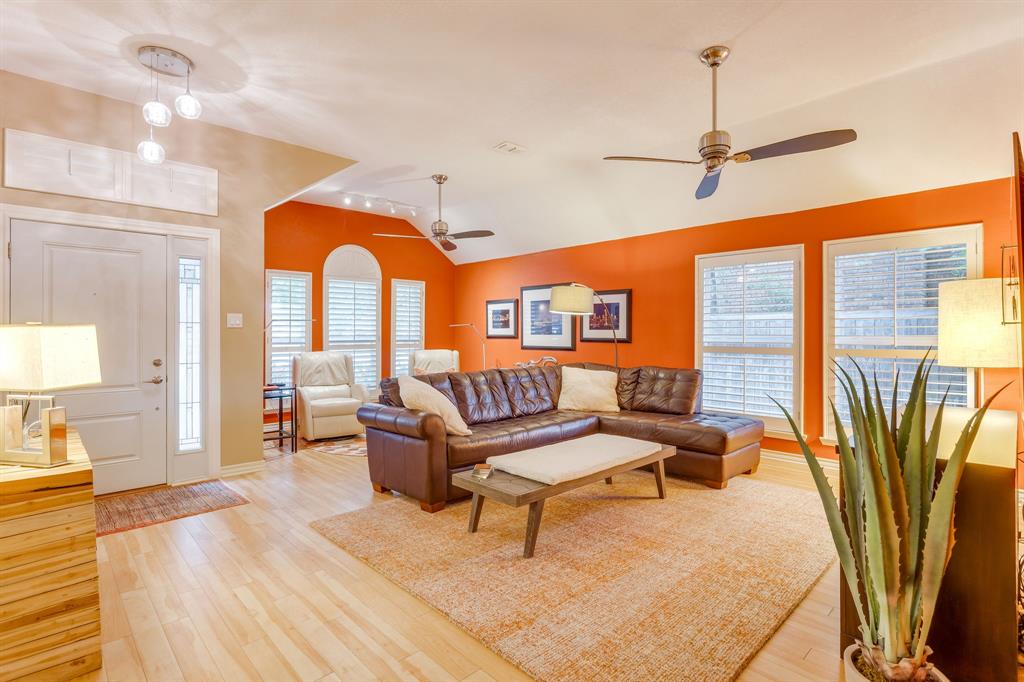 1236 Rio Grande Drive Benbrook, TX 76126 - Photo 3 of 38