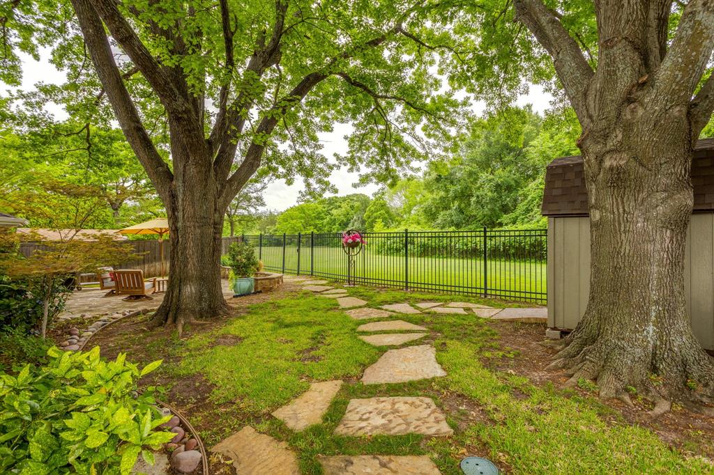 1236 Rio Grande Drive Benbrook, TX 76126 - Photo 32 of 38