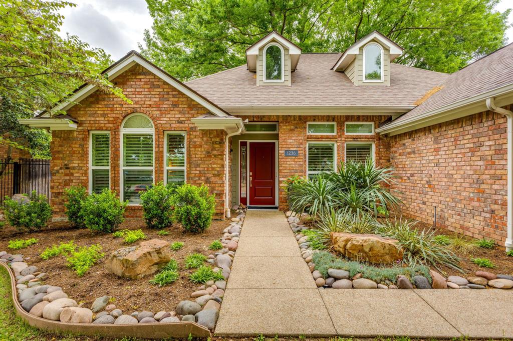 1236 Rio Grande Drive Benbrook, TX 76126 - Photo 35 of 38