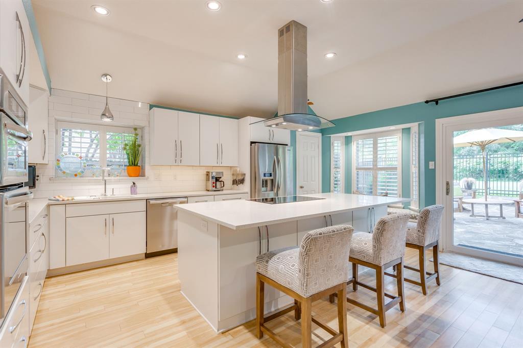 1236 Rio Grande Drive Benbrook, TX 76126 - Photo 4 of 38