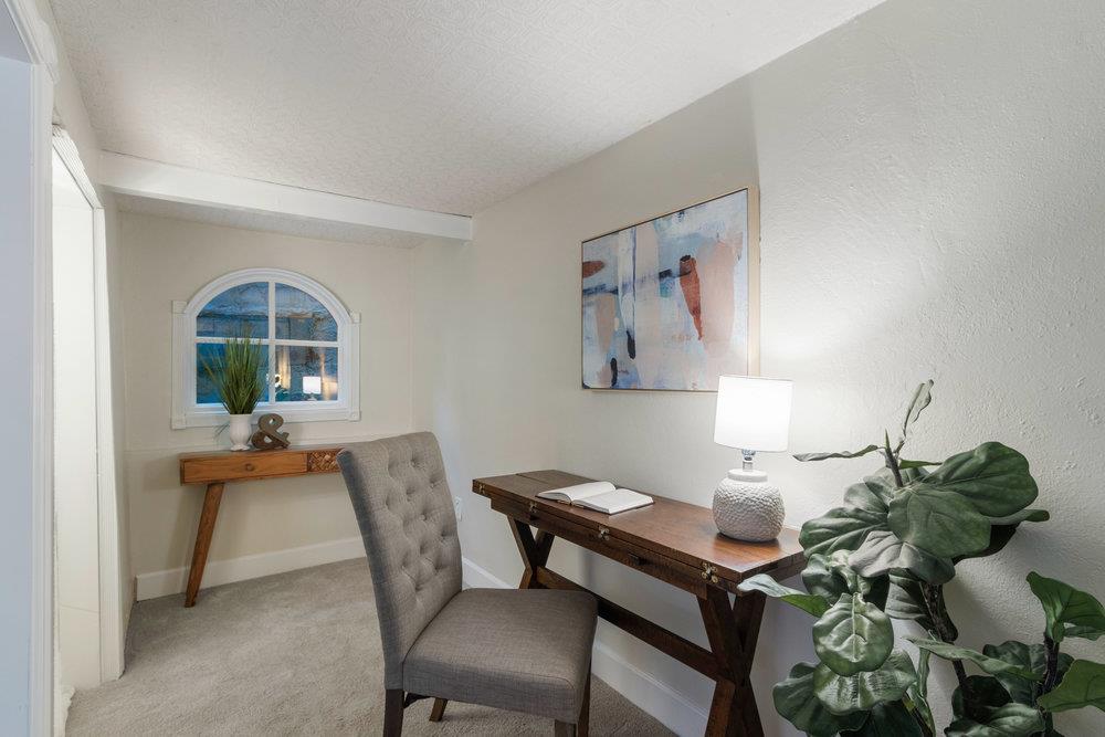 19495 Beardsley Road Los Gatos, CA 95033 - Photo 23 of 63 a dining room with furniture and window