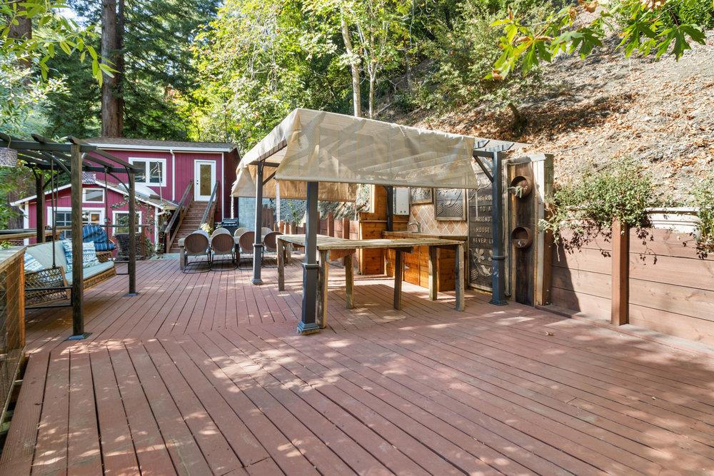 19495 Beardsley Road Los Gatos, CA 95033 - Photo 45 of 63 a front view of a house with a yard