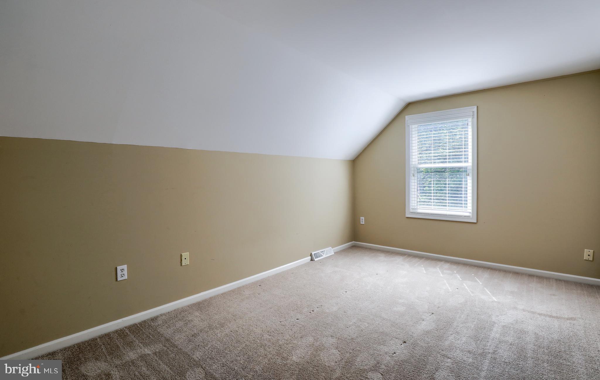 8 Regency Court Lititz, PA 17543 - Photo 26 of 33 Upper level - Bedroom 2