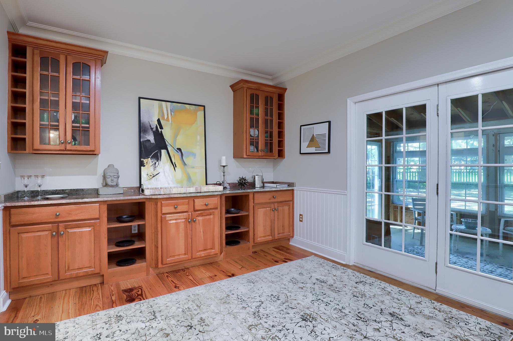 8 Regency Court Lititz, PA 17543 - Photo 8 of 33 Breakfast area w/dry bar