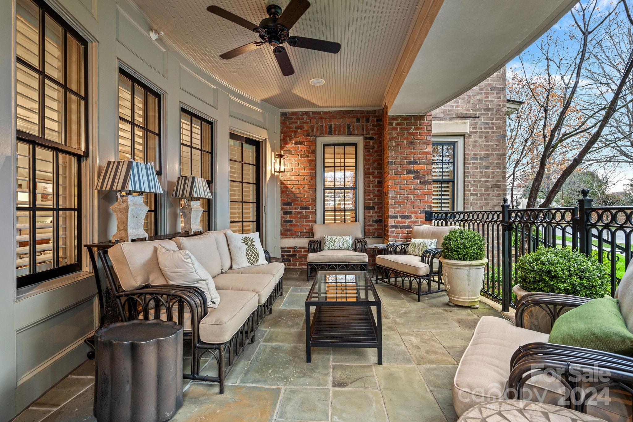 154 Cherokee Road Charlotte, NC 28207 - Photo 37 of 39 Gallery Image 37