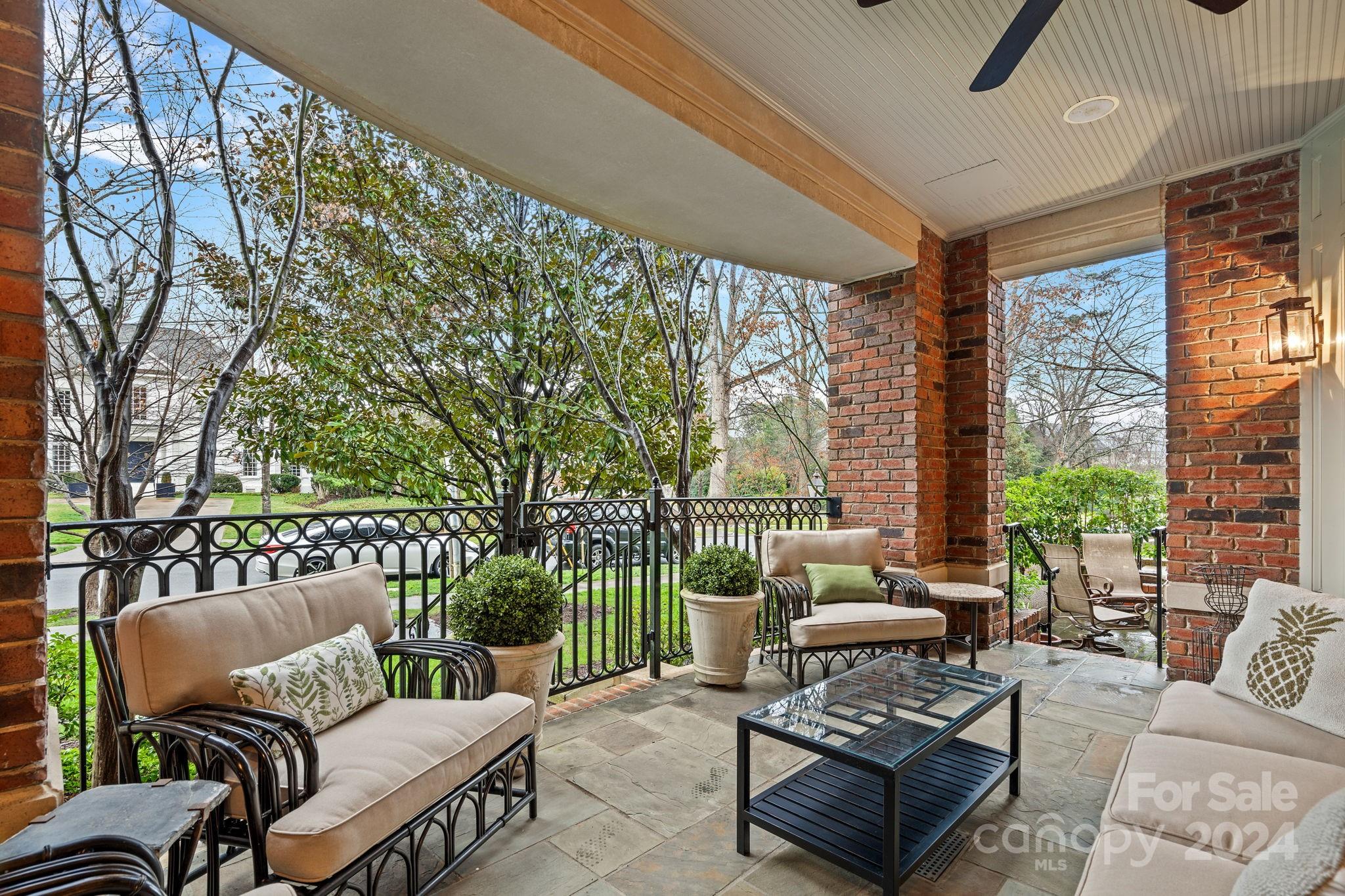 154 Cherokee Road Charlotte, NC 28207 - Photo 38 of 39 Gallery Image 38