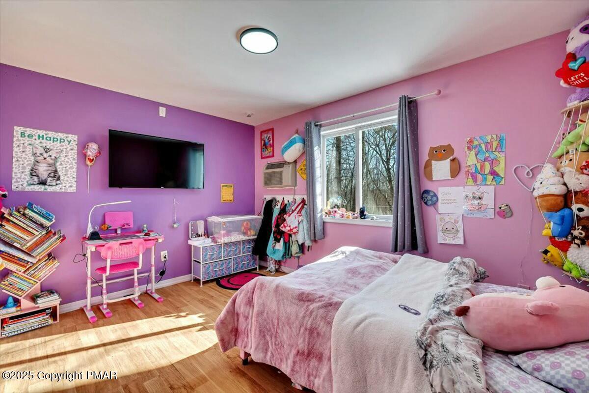 240 Woodcock Road Bushkill, PA 18324 - Photo 26 of 41 tempImageQ9mJ2N