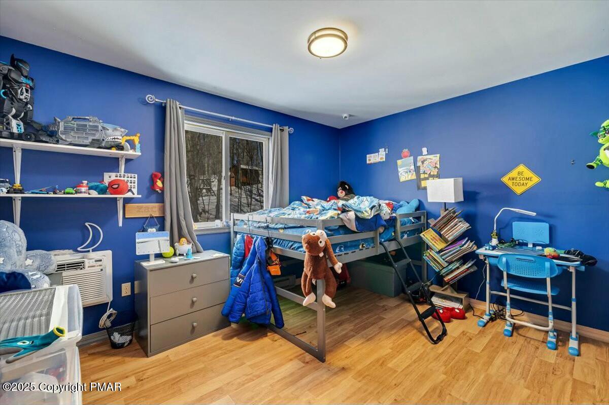 240 Woodcock Road Bushkill, PA 18324 - Photo 28 of 41 tempImage13KgwI