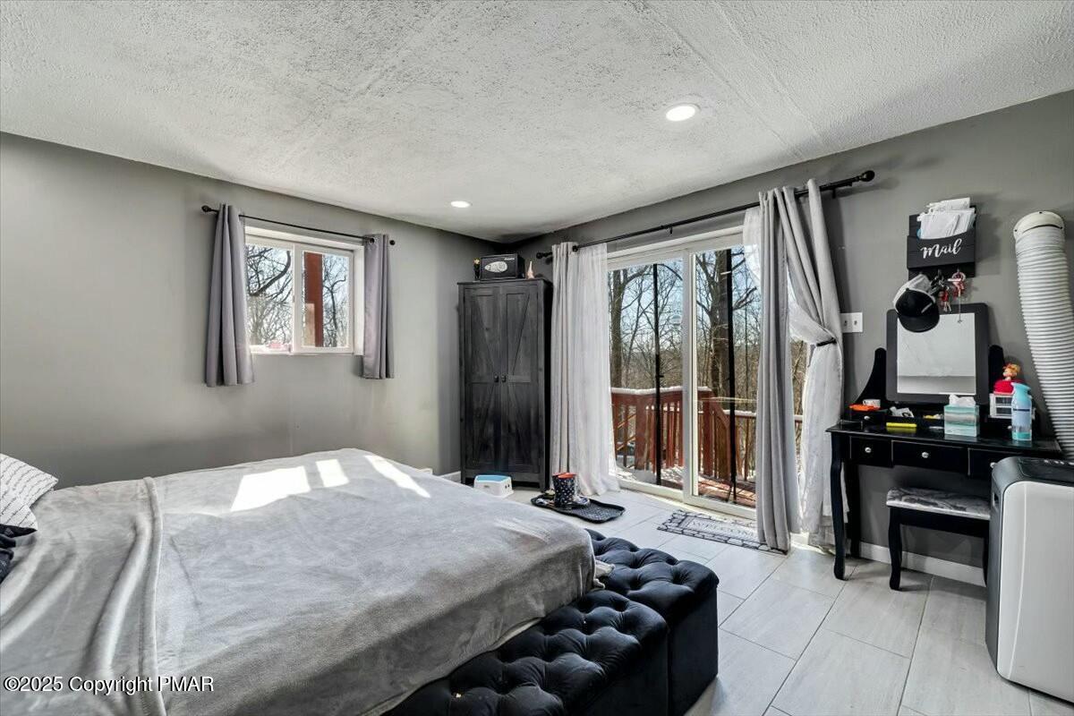 240 Woodcock Road Bushkill, PA 18324 - Photo 34 of 41 tempImageOMUPCB