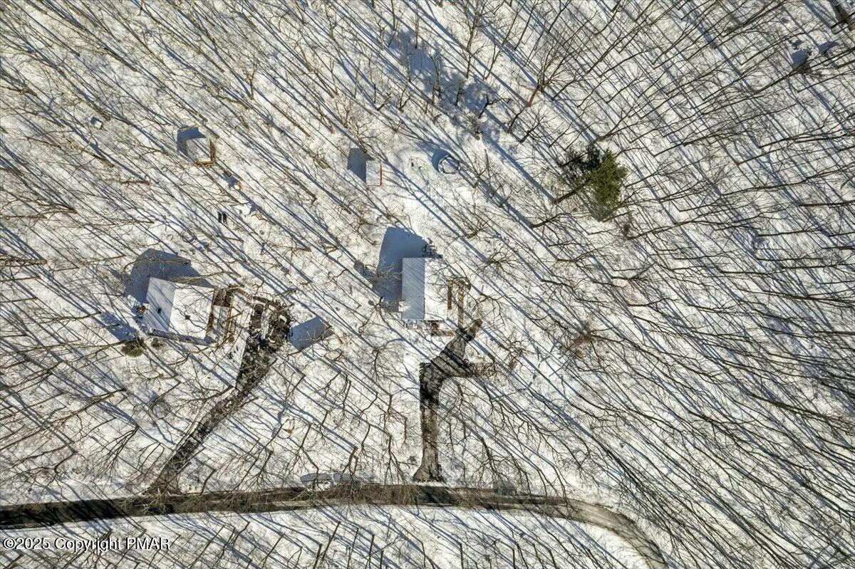 240 Woodcock Road Bushkill, PA 18324 - Photo 9 of 41 tempImageN8tqQC