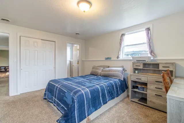 $289,900 | 6455 Vermont Rte 100, Troy, VT 05868