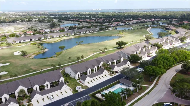 $239,900 | 16320 Kelly Cove Drive, Unit 270, Fort Myers, FL 33908