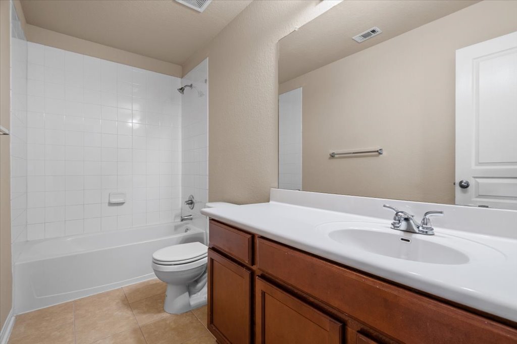 312 Waterloo Drive Kyle, TX 78640 - Photo 25 of 31 Second full bath