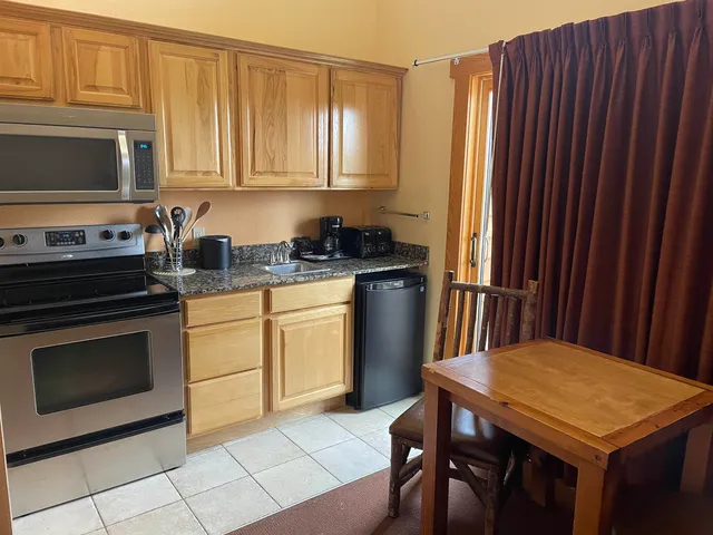 $109,000 | 2504 River Wisconsin Dells Wi 53965, Unit 7305, Wisconsin Dells, WI 53965