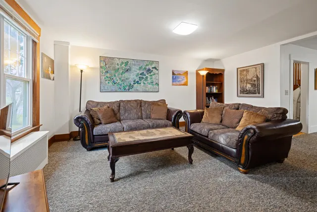 $629,000 | 5406-5408 Main Street, Manchester Center, VT 05255