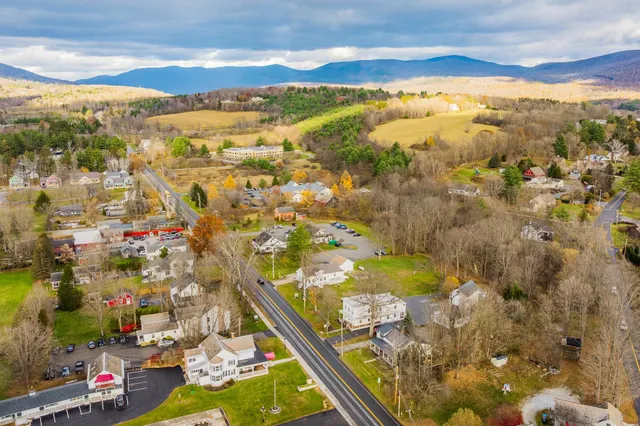 $629,000 | 5406-5408 Main Street, Manchester Center, VT 05255