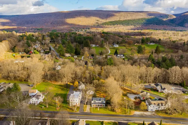 $629,000 | 5406-5408 Main Street, Manchester Center, VT 05255