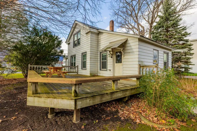 $629,000 | 5406-5408 Main Street, Manchester Center, VT 05255