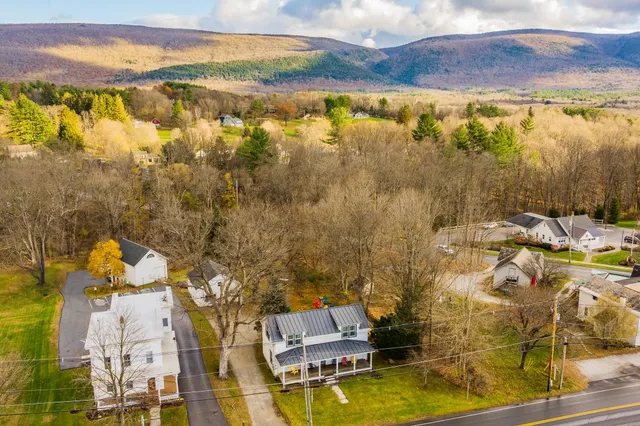 $629,000 | 5406-5408 Main Street, Manchester Center, VT 05255