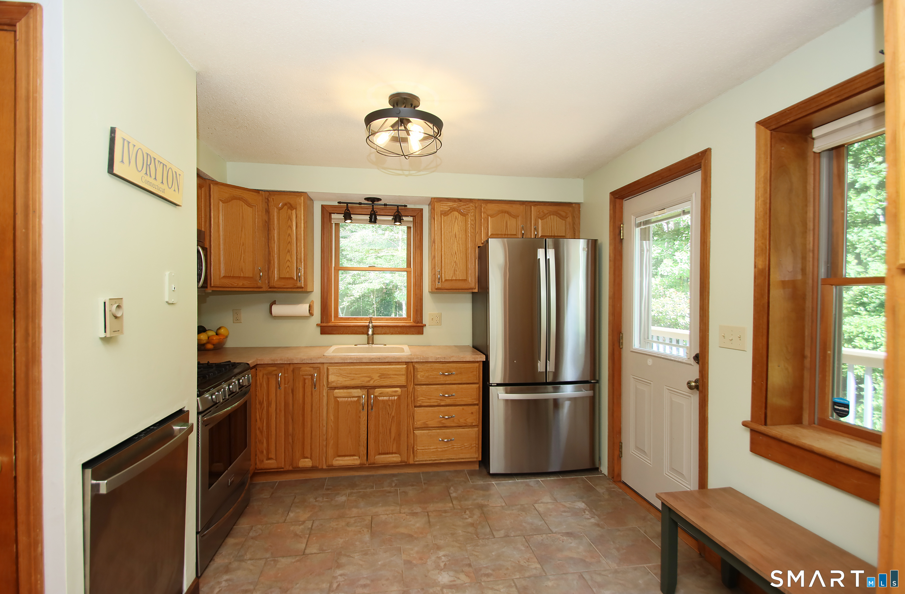 58 Lynn Road Essex, CT 06442 - Photo 18 of 36