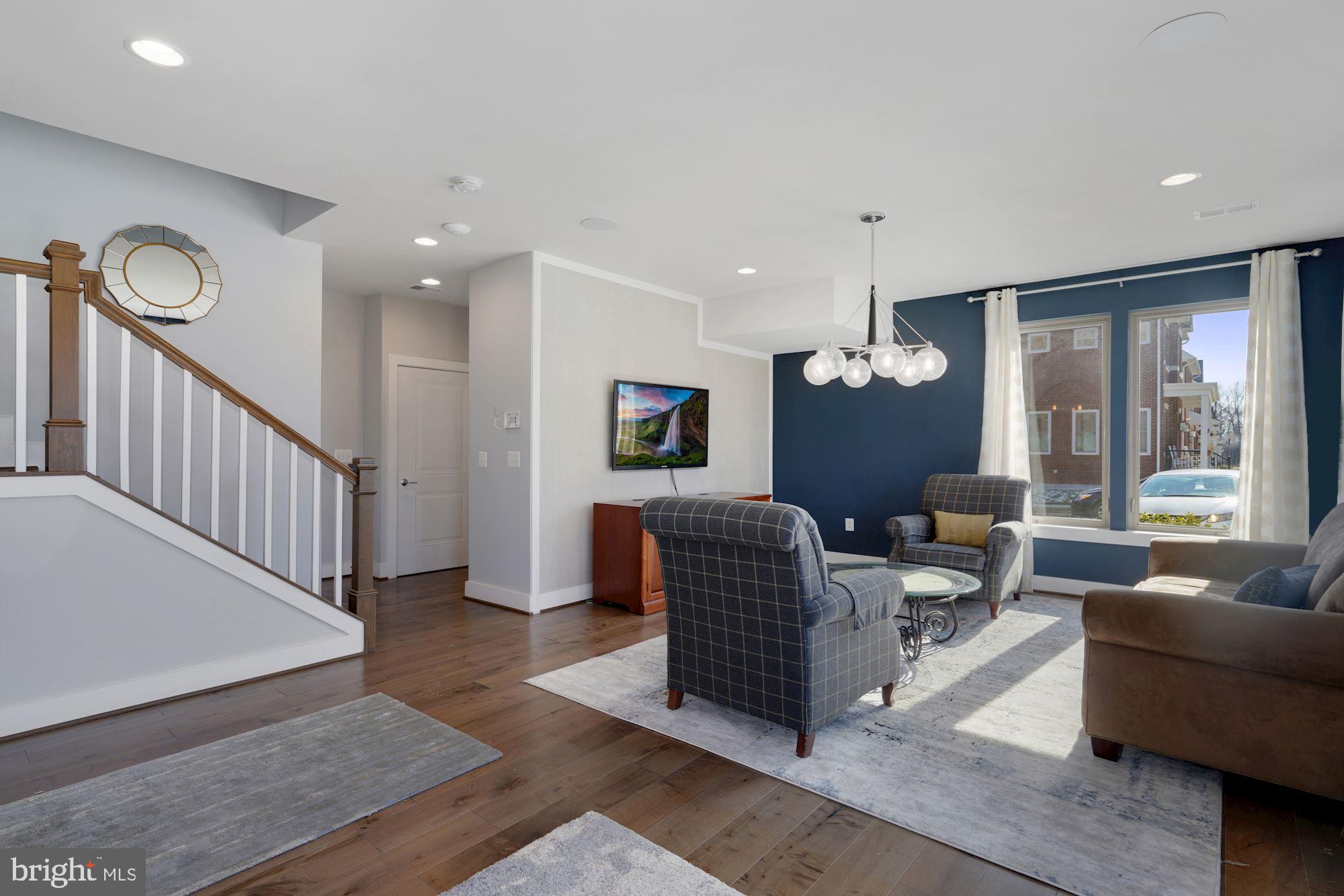 9099 Power House Road Lorton, VA 22079 - Photo 5 of 31