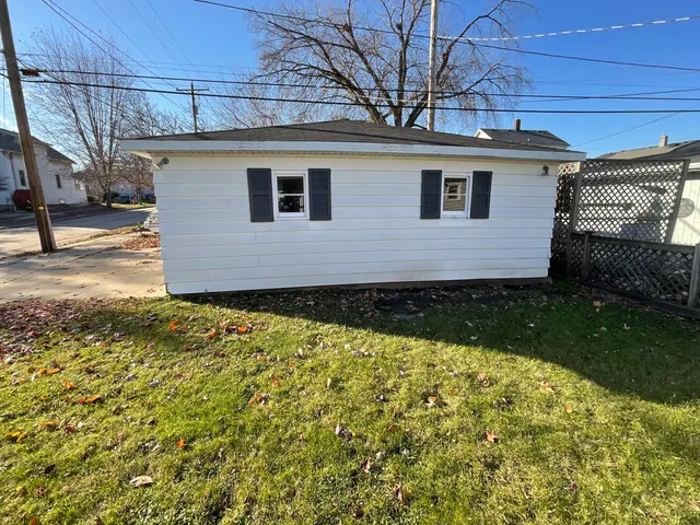 $249,900 | 3706 70th Street, Kenosha, WI 53142