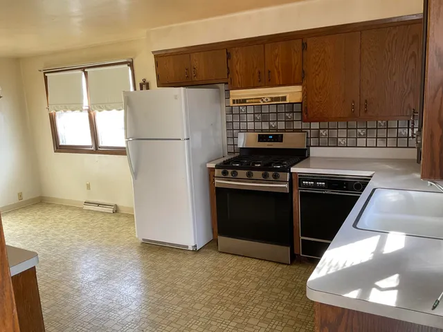 $249,900 | 3706 70th Street, Kenosha, WI 53142