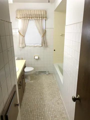 $249,900 | 3706 70th Street, Kenosha, WI 53142