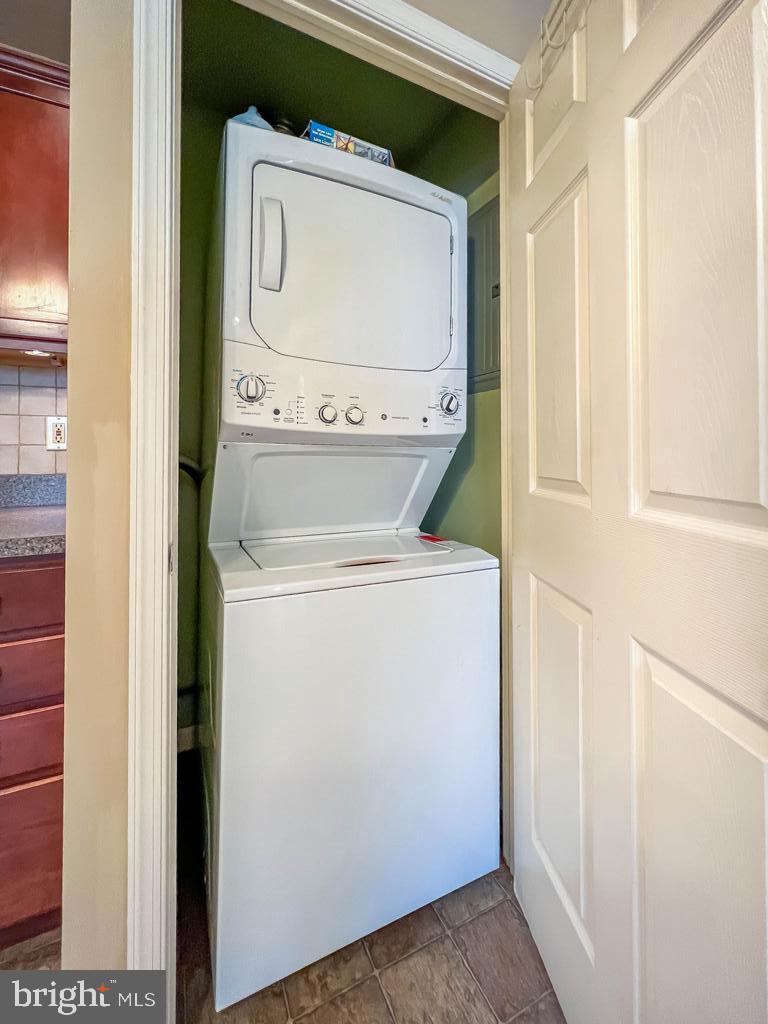 3843 Dresher Road Bensalem, PA 19020 - Photo 6 of 25 Laundry closet in kitchen
