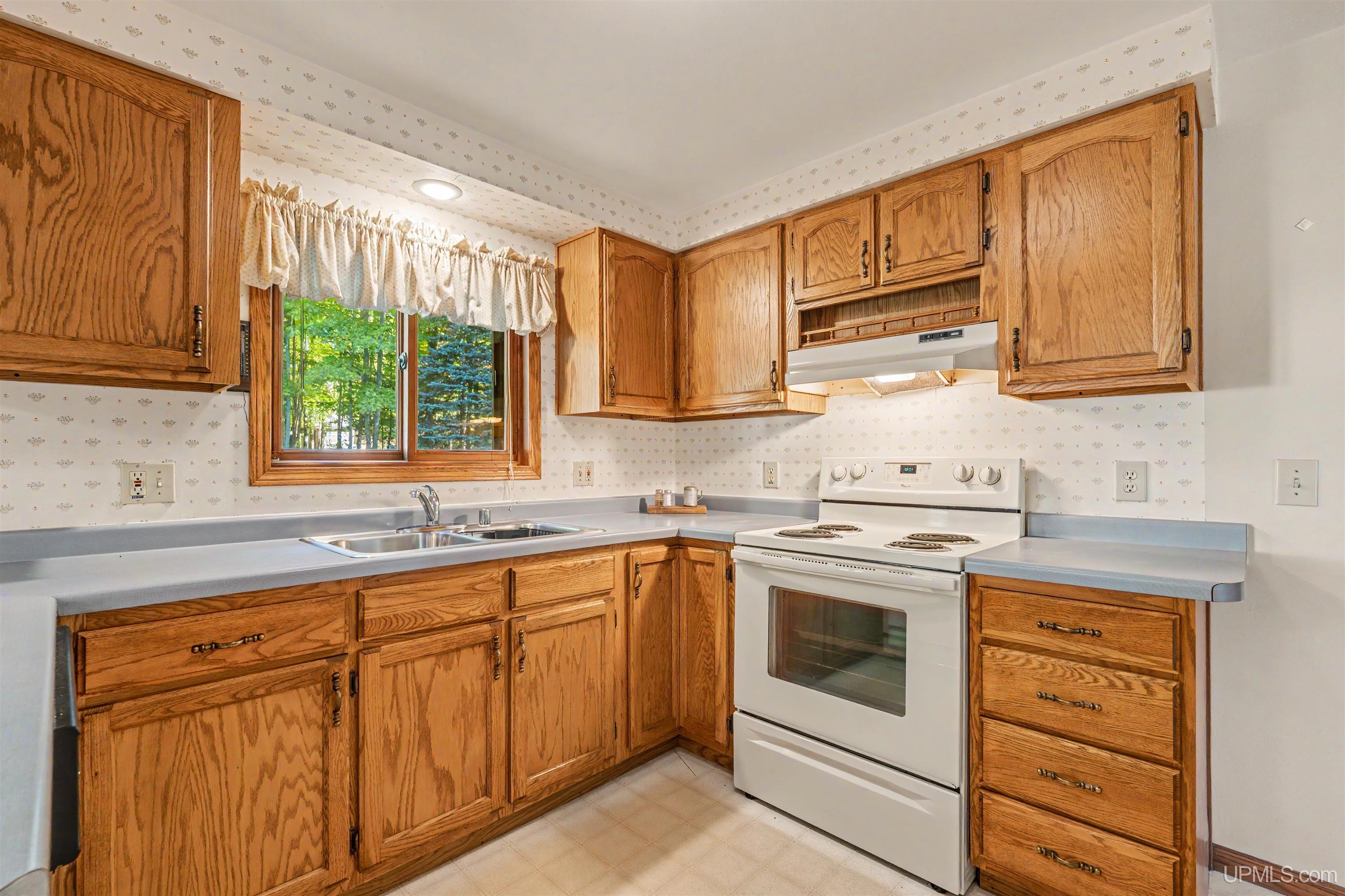 17758 South Curtis Road Germfask, MI 49836 - Photo 4 of 50 Gallery Image 4