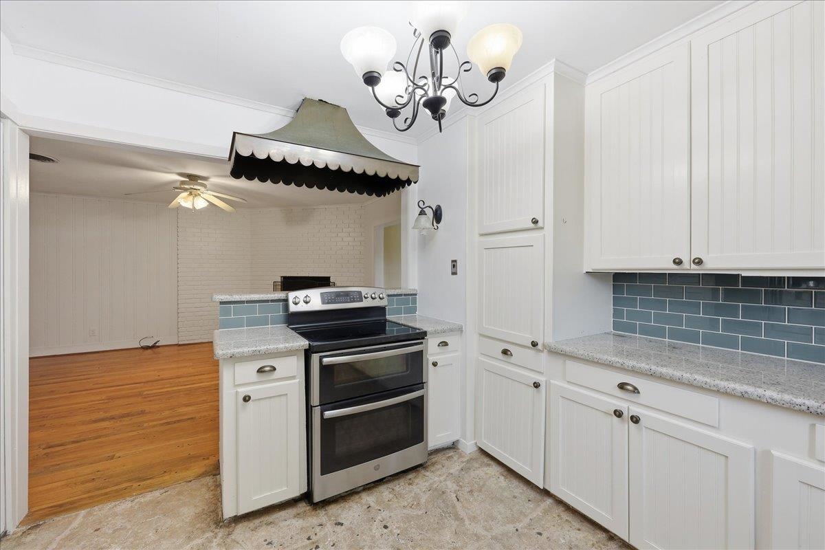 5590 Clinton Street Beaumont, TX 77706 - Photo 13 of 37