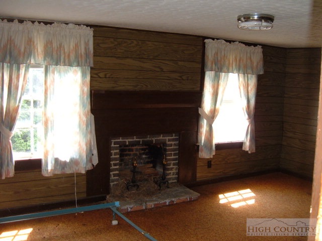 3949 Peoria Road Sugar Grove, NC 28679 - Photo 6 of 18 Gallery Image 6