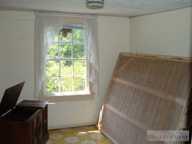 3949 Peoria Road Sugar Grove, NC 28679 - Photo 10 of 18 Gallery Image 10