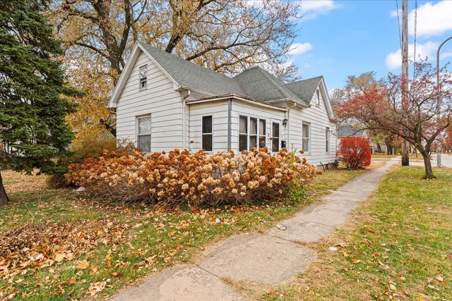 $109,900 | 51 East Bradley Avenue, Champaign, IL 61820