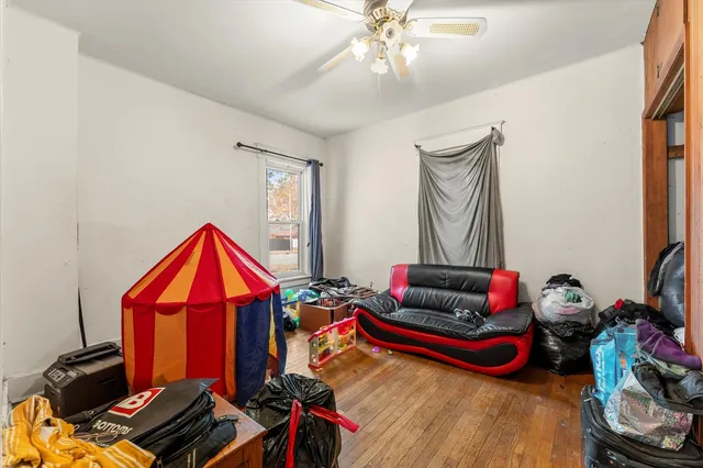 $109,900 | 51 East Bradley Avenue, Champaign, IL 61820